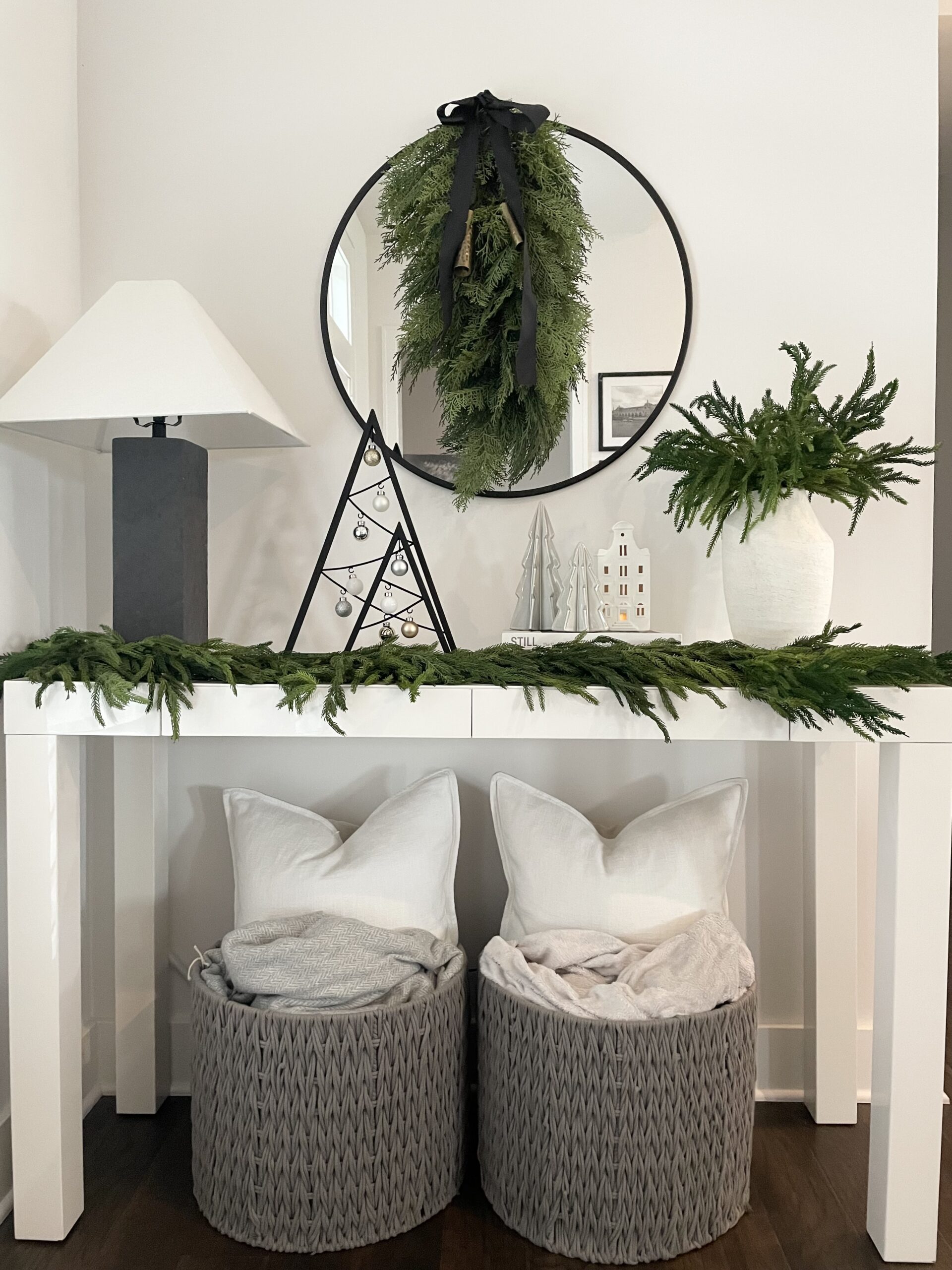 3 Ways To Simplify Decorating For The Holidays